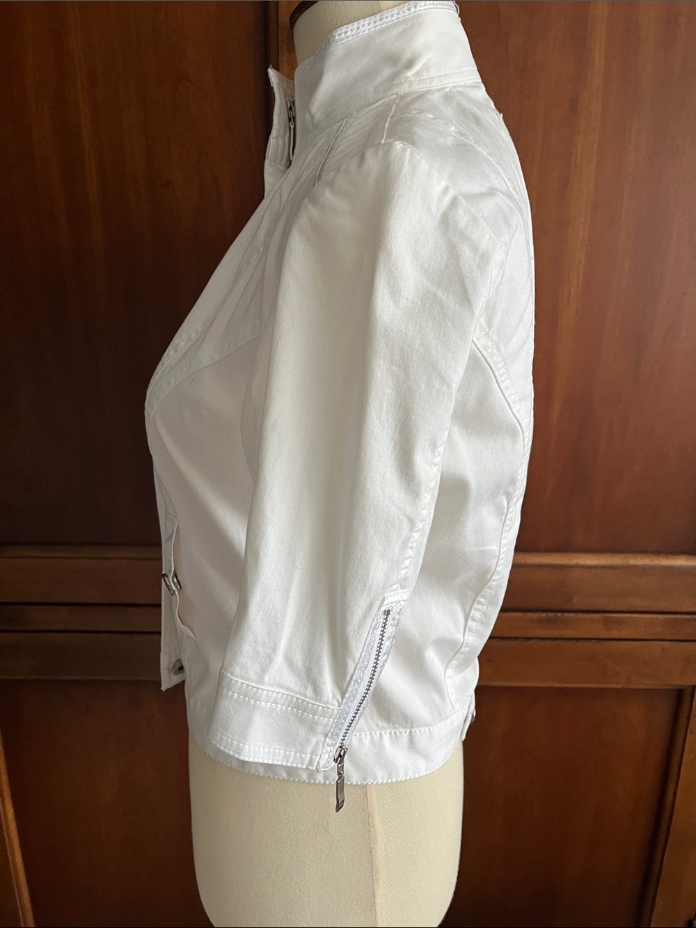 White House Black Market White Satin-Trim Jacket EUC Size 2 - Picture 4 of 13